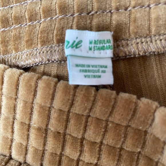 Aerie NWT groove on highwaist velour flare leg legging size M tree line gold - Picture 6 of 8